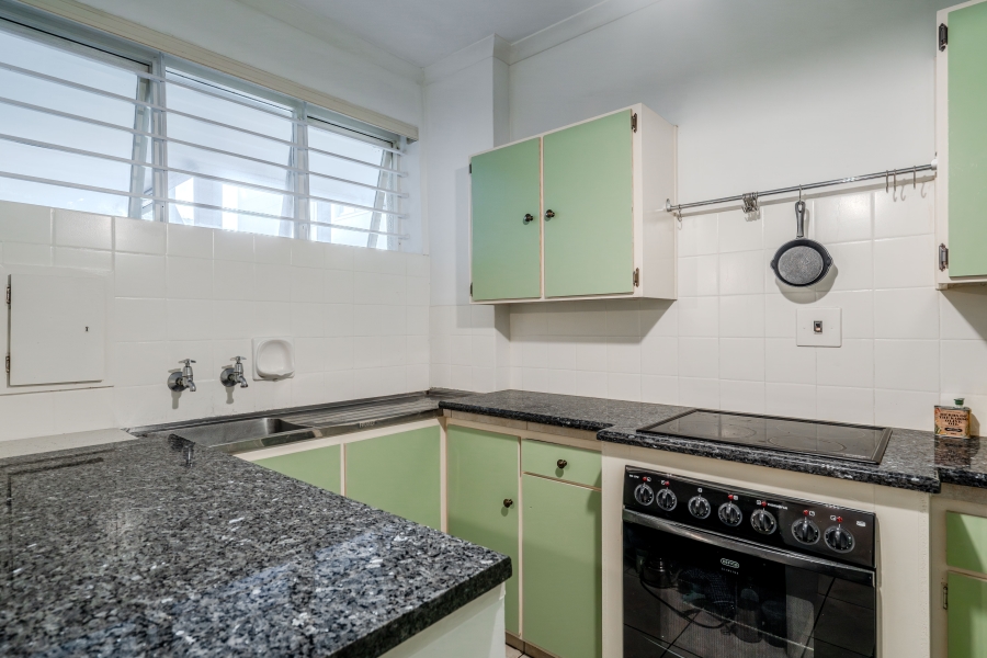 2 Bedroom Property for Sale in Mouille Point Western Cape